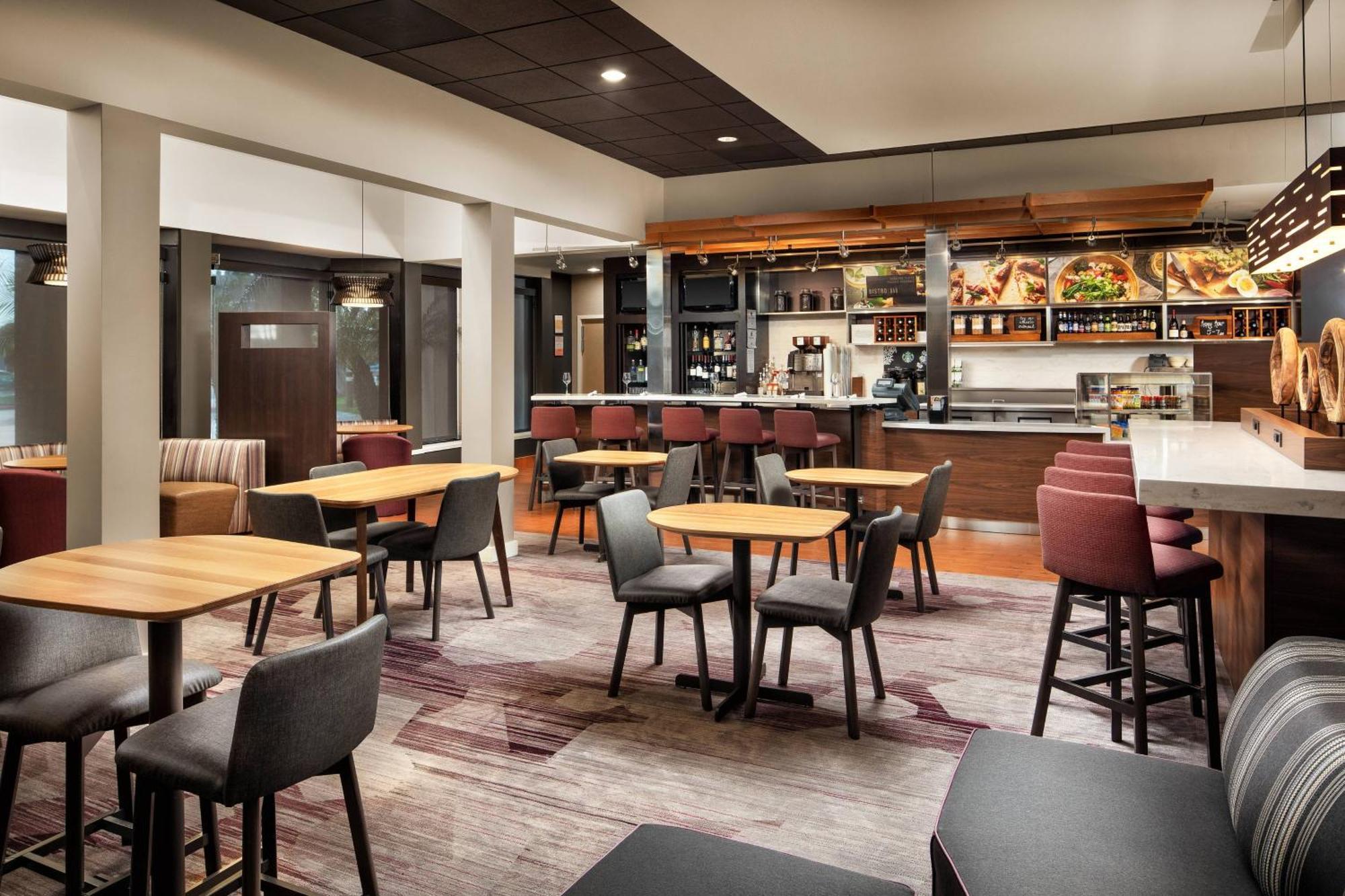 Отель Courtyard Anaheim Буэна Парк Экстерьер фото