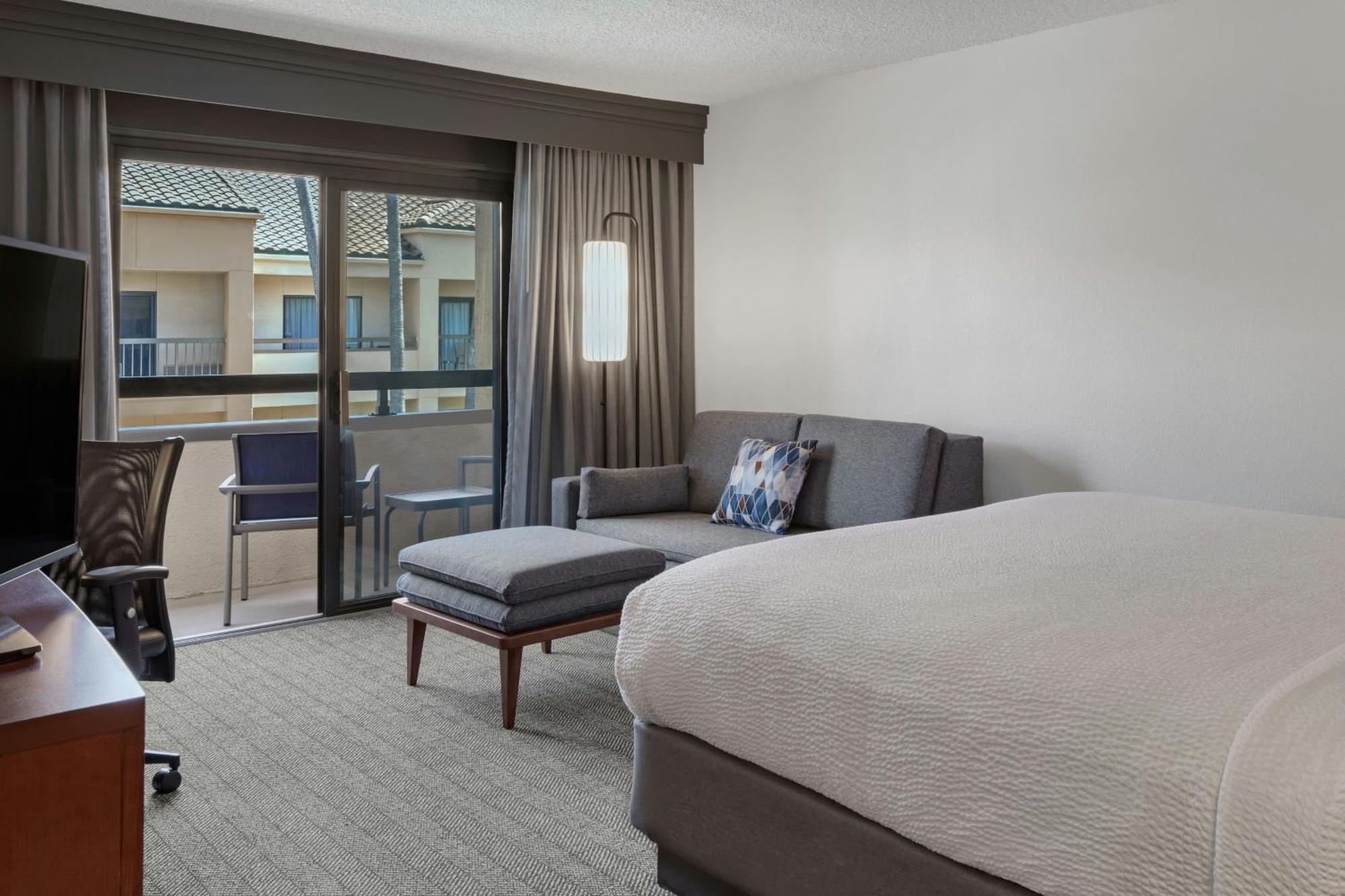 Отель Courtyard Anaheim Буэна Парк Экстерьер фото
