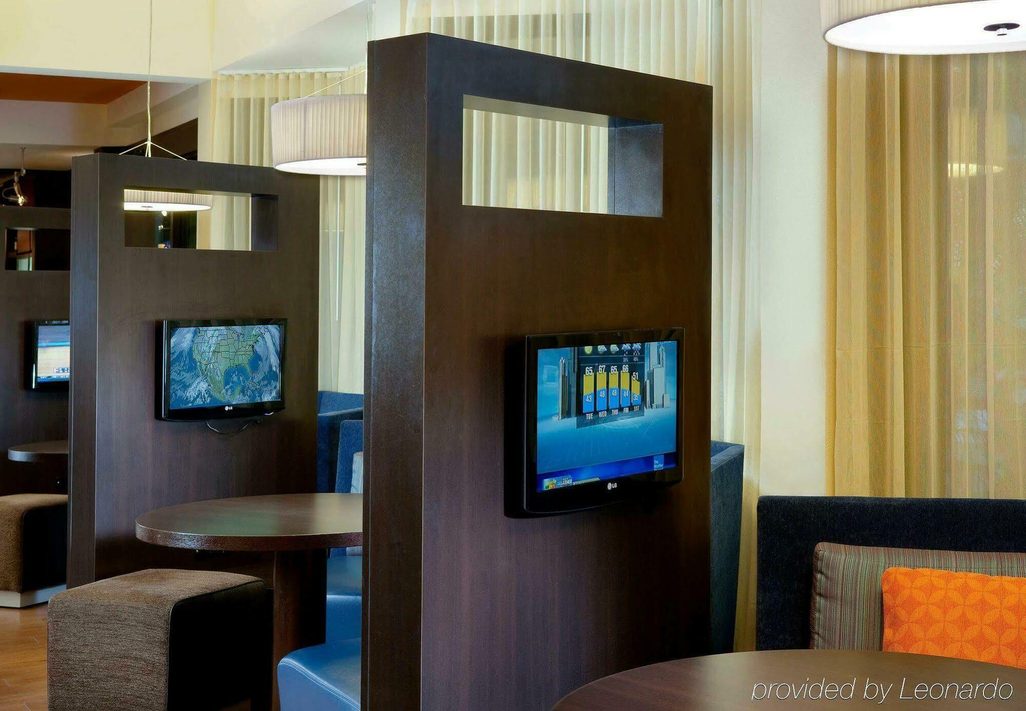 Отель Courtyard Anaheim Буэна Парк Экстерьер фото